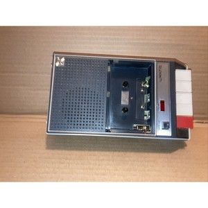 LANTZ COMPACT CASSETTE SOLID-STATE RECORDER CR-2 Made in Japan "AS IS" for parts